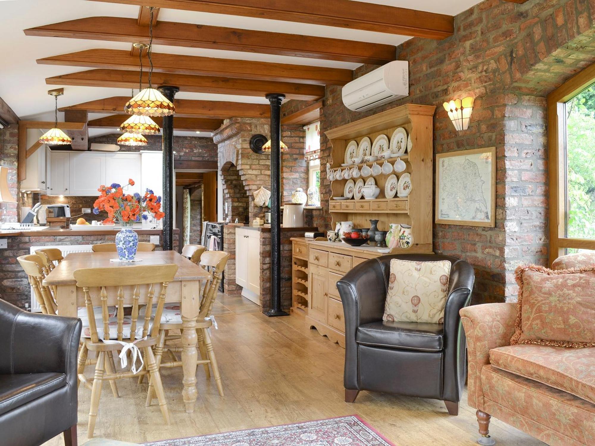 Walled Garden Lodge Ryehill ภายนอก รูปภาพ